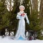 Садовая фигура Снегурочка 