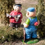 Сказочные фигуры поросят