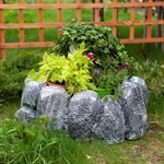 Садовое кашпо 