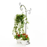 Кованая стойка для цветов 