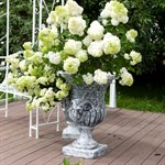 Уличный вазон 