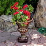 Вазон для сада 