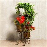 Кованая подставка для цветов