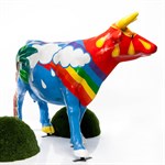 садовая фигура коровы пальма