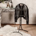 Кованая вешалка для одежды