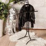 вешалка для одежды из металла