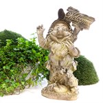 каменная фигура гном