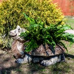 Садовое кашпо для цветов