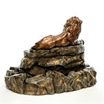 Фонтан-водопад из стеклопластика Лев на скале U08588 высота 105см U08588 - фото 57426