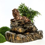 Фонтан-водопад из стеклопластика Лев на скале U08588 высота 105см U08588 - фото 57428