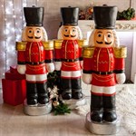 Новогодняя фигура щелкунчик