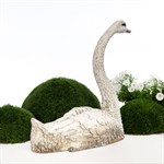 Фигура дачная лебедь для цветов