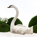 Садовая фигура лебедь