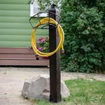 Опора с держателем для садового шланга 54-631 дерево, металл 54-631 - фото 62454