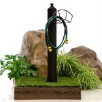 Опора с держателем для садового шланга 54-631 дерево, металл 54-631 - фото 62465