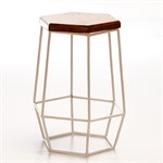 Кованая подставка для цветов