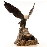 Фонтан для сада орел