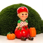 Гном садовый помидорка