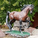 Садовая фигура конь Садовая фигура конь