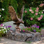 Декоративный Фонтан Орёл с рыбой U08883