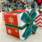 Декоративная фигура подарок