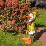 Садовая фигура утка