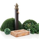 Садовая колонка для воды с поддоном