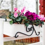 Кронштейн для балконных ящиков