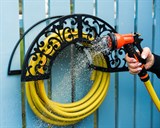 Настенный кронштейн для шланга