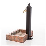 Садовая водяная колонка