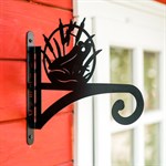 Кронштейн для цветов на стену