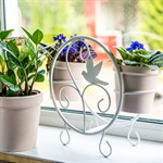 Белая подставка для цветов