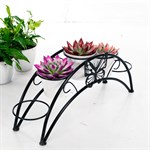 Металлическая цветочница на 5 кашпо с цветами