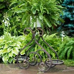 Кованая подставка для цветов