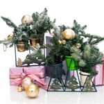 Подставка для цветов на три кашпо