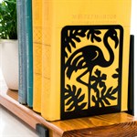 держатель для книг на полке