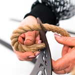 дровница как подарок близким