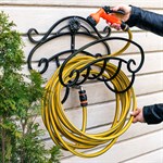 настенный кронштейн для хранения шланга