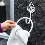 металлическое кольцо для полотенца