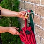 кронштейн для шланга