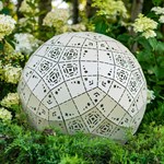 полигональная уличная фигура