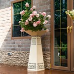 вазон с лазерной резкой