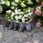 кашпо для декора в саду