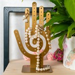 в подарок близким людям