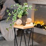 Напольная подставка для цветов