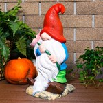 садовый гном из полистоуна